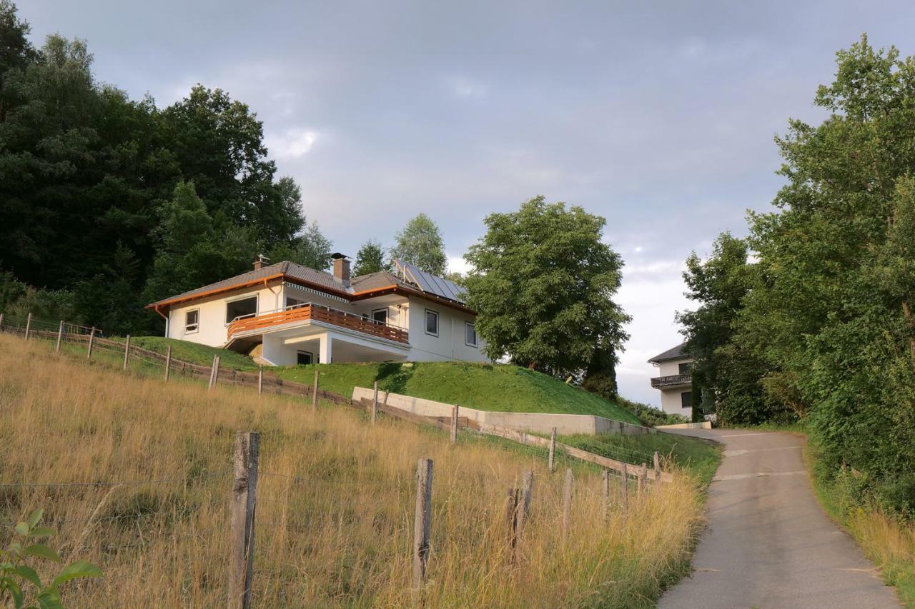 Lake View Apartments Keutschach am See Eksteriør bilde